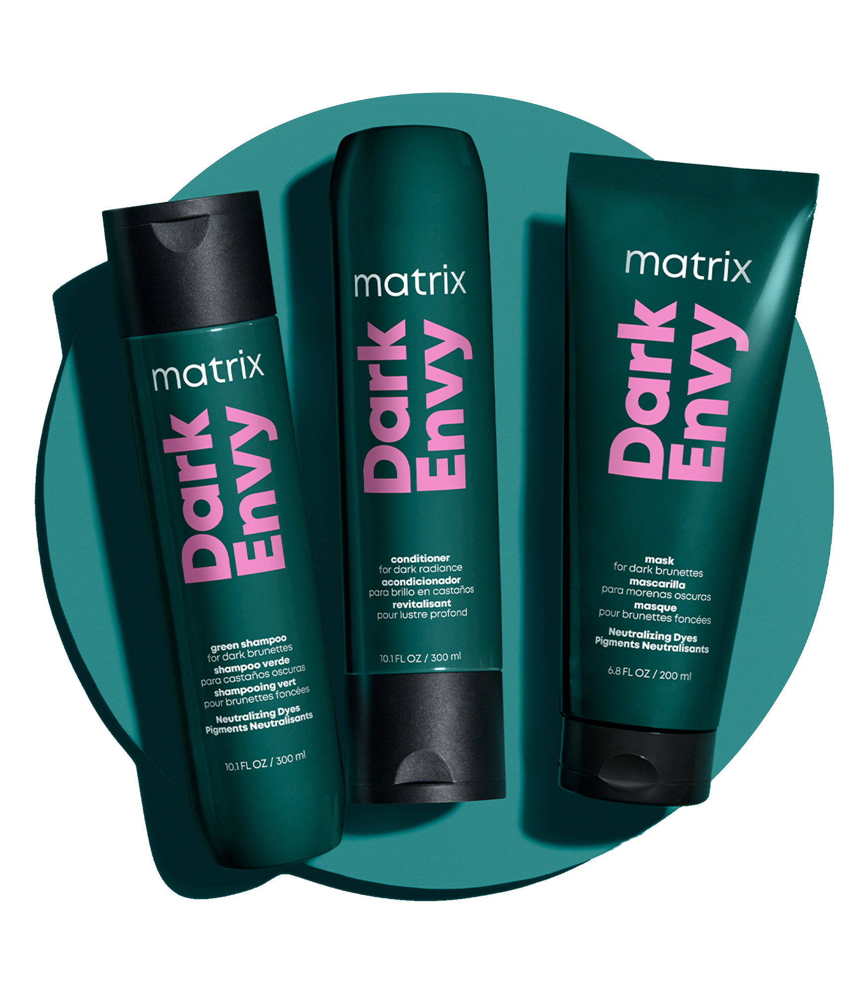Trzy butelki kosmetyków do włosów marki Matrix Professional Dark Envy